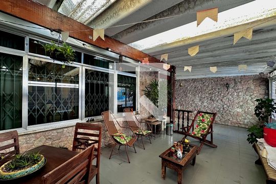 Garagem de casa à venda com 3 quartos, 247m² em Vila Congonhas, São Paulo