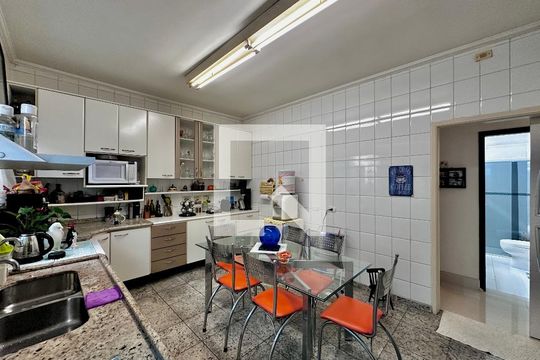 Cozinha de casa à venda com 3 quartos, 247m² em Vila Congonhas, São Paulo