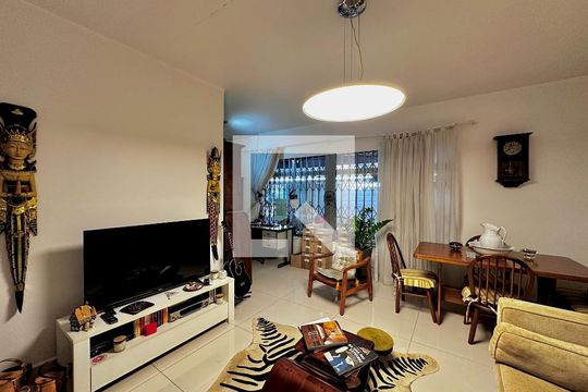 Sala de casa à venda com 3 quartos, 247m² em Vila Congonhas, São Paulo