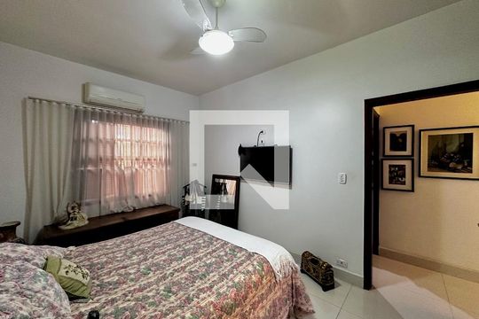 Quarto 1 de casa à venda com 3 quartos, 247m² em Vila Congonhas, São Paulo