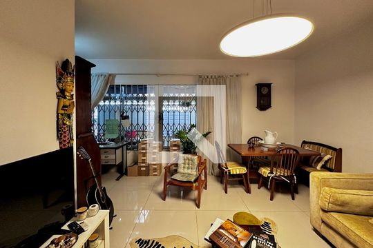 Sala de casa à venda com 3 quartos, 247m² em Vila Congonhas, São Paulo