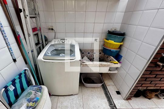 Área de Serviço de casa à venda com 3 quartos, 247m² em Vila Congonhas, São Paulo