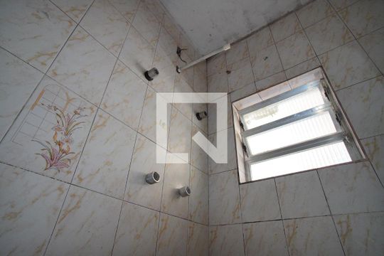 Banheiro da Suíte de casa à venda com 3 quartos, 140m² em Vila Jardim, Porto Alegre