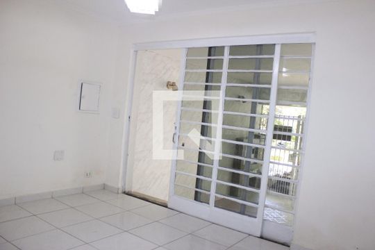 Sala de casa para alugar com 4 quartos, 172m² em Vila Ristori, Guarulhos
