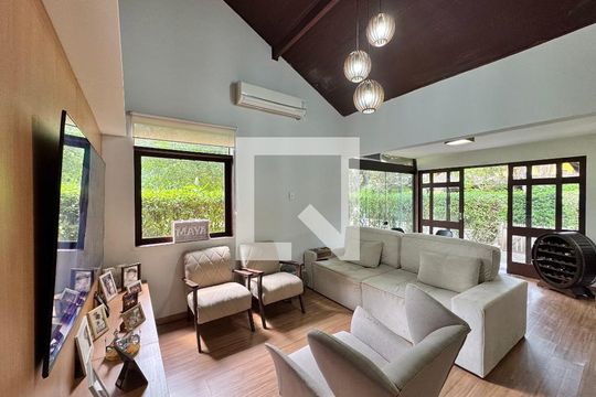 Sala de casa de condomínio à venda com 3 quartos, 140m² em Vargem Grande, Rio de Janeiro