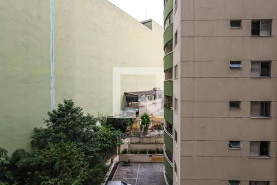 Varanda de kitnet/studio à venda com 1 quarto, 28m² em Aclimação, São Paulo