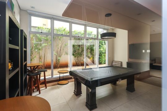 Área comum sala de Jogos de kitnet/studio à venda com 1 quarto, 28m² em Aclimação, São Paulo