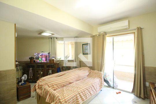 Casa à venda com 2 quartos, 119m² em Freguesia (jacarepaguá), Rio de Janeiro