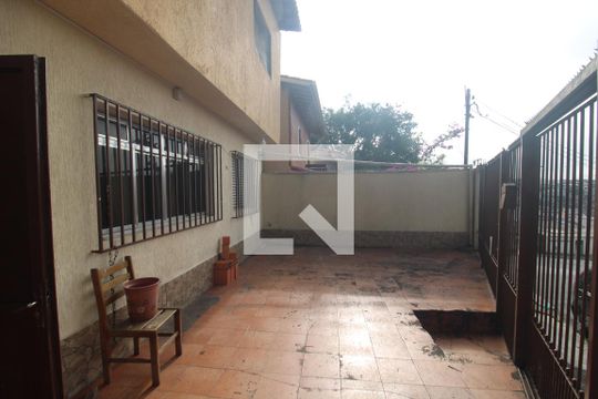 Área comum de casa à venda com 3 quartos, 110m² em Vila Barbosa, São Paulo