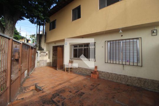Área comum de casa à venda com 3 quartos, 110m² em Vila Barbosa, São Paulo