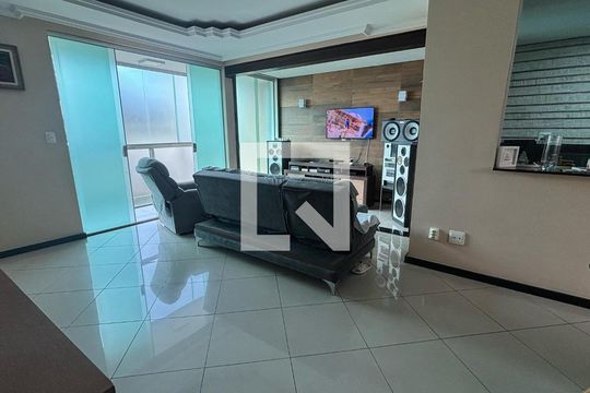 Sala de casa à venda com 3 quartos, 250m² em Ana Lúcia, Belo Horizonte