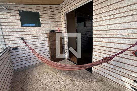 Varanda de casa à venda com 3 quartos, 250m² em Ana Lúcia, Belo Horizonte
