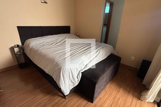 Quarto 1 de casa à venda com 3 quartos, 250m² em Ana Lúcia, Belo Horizonte