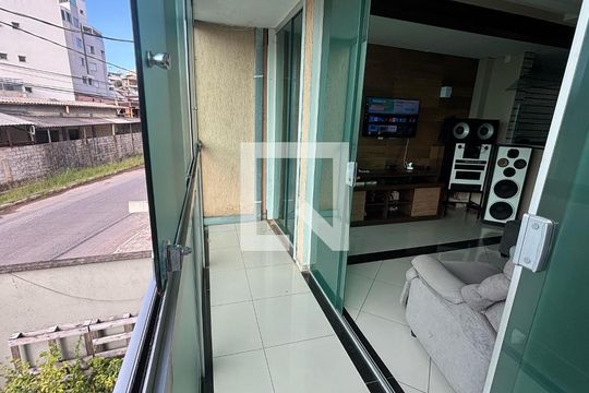 Varanda da Sala de casa à venda com 3 quartos, 250m² em Ana Lúcia, Belo Horizonte