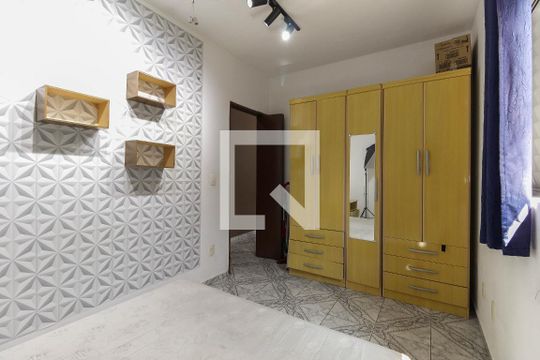 Quarto 1 de casa à venda com 2 quartos, 70m² em Cidade Líder, São Paulo