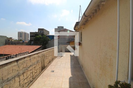 Área externa de casa à venda com 3 quartos, 341m² em Vila Antonieta, São Paulo