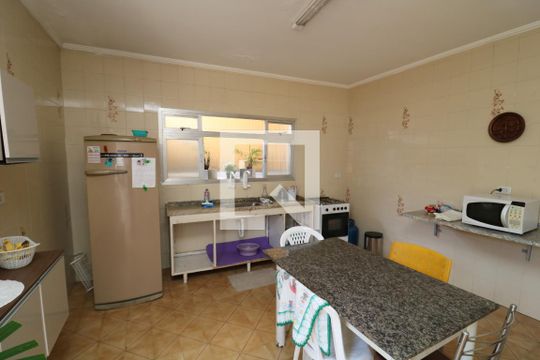 Cozinha de casa à venda com 3 quartos, 341m² em Vila Antonieta, São Paulo