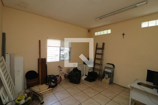 Quarto de casa à venda com 3 quartos, 341m² em Vila Antonieta, São Paulo