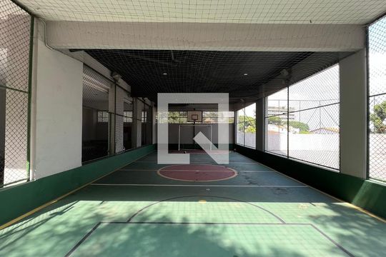 Quadra de apartamento para alugar com 2 quartos, 57m² em Vila Madalena, São Paulo