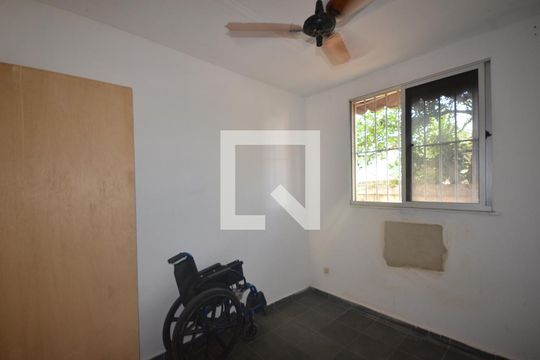 Quarto 1 de apartamento para alugar com 2 quartos, 40m² em Cosmos, Rio de Janeiro