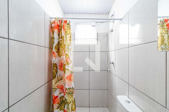 Banheiro de kitnet/studio para alugar com 1 quarto, 20m² em Jardim Dinorah, São Paulo