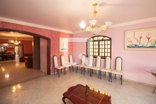 Sala de casa à venda com 5 quartos, 510m² em Vila Nilo, São Paulo