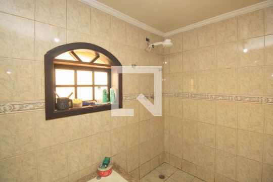 Banheiro da Suíte 1 de casa à venda com 5 quartos, 510m² em Vila Nilo, São Paulo