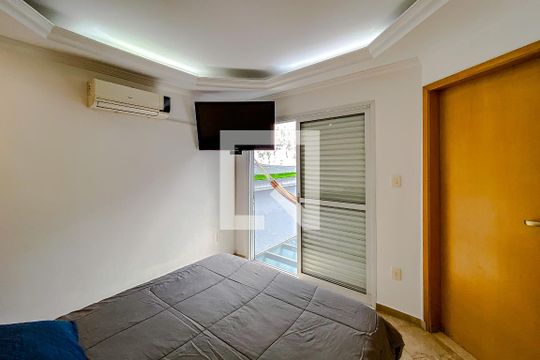 Suíte de casa à venda com 3 quartos, 200m² em Vila Gomes Cardim, São Paulo