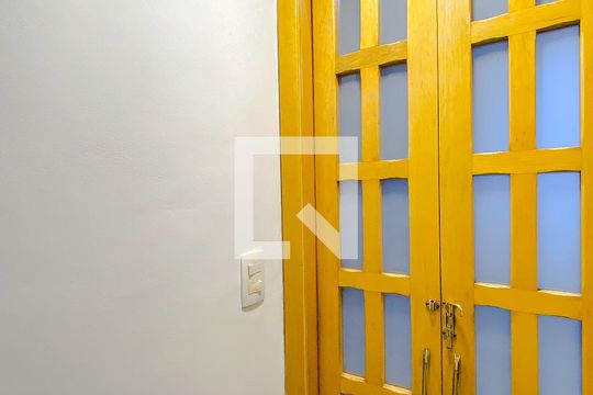 Lavabo de casa à venda com 3 quartos, 200m² em Vila Gomes Cardim, São Paulo