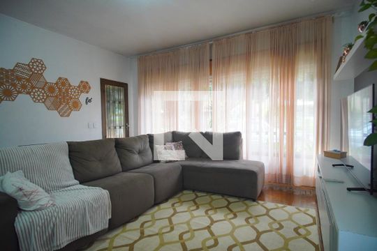 Sala de casa à venda com 3 quartos, 400m² em Liberdade, Novo Hamburgo