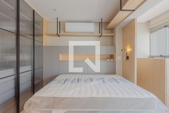Studio de kitnet/studio para alugar com 1 quarto, 25m² em Sumarezinho, São Paulo