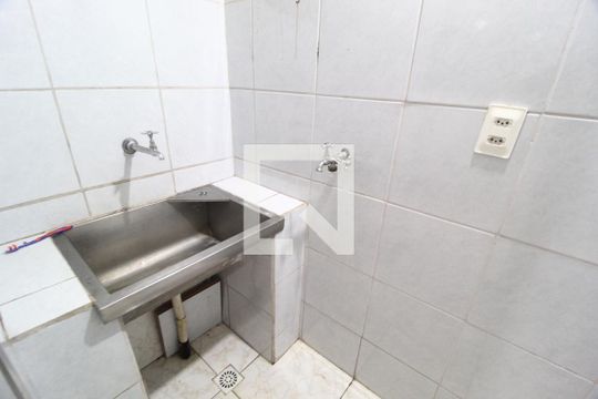 Cozinha e Área de Serviço de apartamento para alugar com 3 quartos, 67m² em Chácaras Tubalina E Quartel, Uberlândia