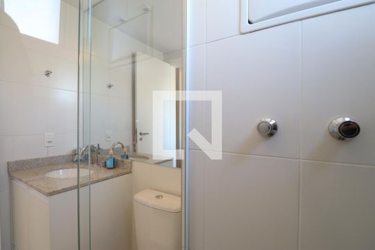 Banheiro da Suíte 2 de apartamento à venda com 3 quartos, 96m² em Vila Anastácio, São Paulo