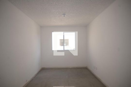 Sala de apartamento para alugar com 2 quartos, 41m² em Guaratiba, Rio de Janeiro