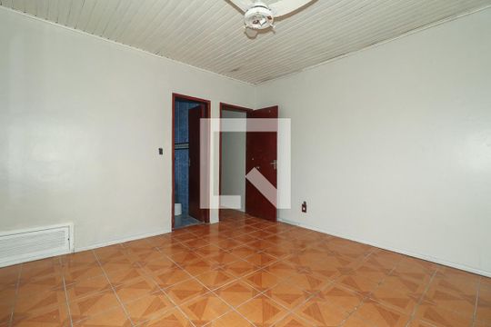 Quarto 5 / Suíte 2 / Casa3 / Fundos de casa à venda com 7 quartos, 270m² em Jardim Dona Leopoldina, Porto Alegre