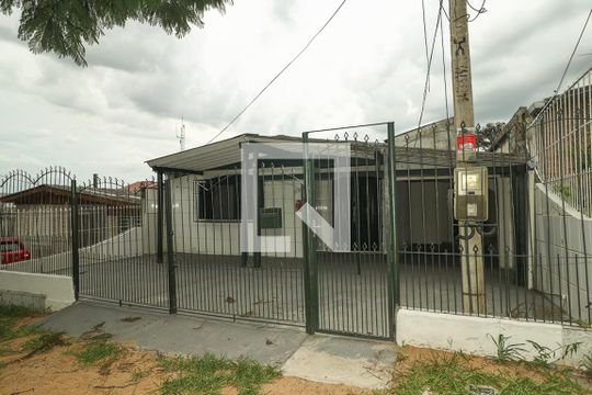 Fachada de casa à venda com 7 quartos, 270m² em Jardim Dona Leopoldina, Porto Alegre