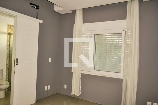 Suíte de casa à venda com 1 quarto, 149m² em Guarujá, Porto Alegre