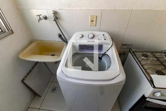 Área de Serviço de apartamento para alugar com 2 quartos, 58m² em Parque Munhoz, São Paulo