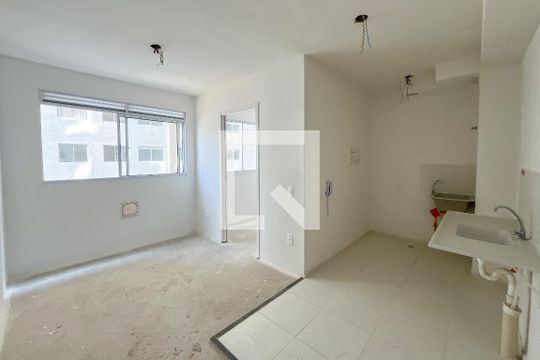 Apartamento à venda com 2 quartos, 33m² em Jardim Pereira Leite, São Paulo