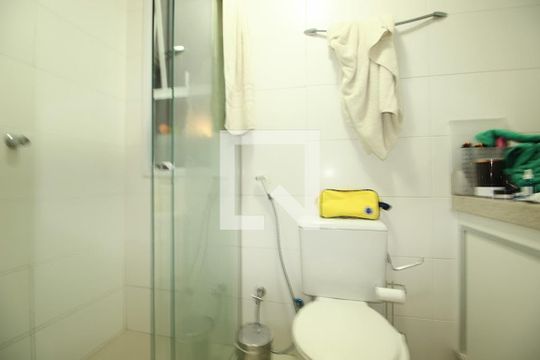 Banheiro  de apartamento à venda com 3 quartos, 102m² em Buritis, Belo Horizonte