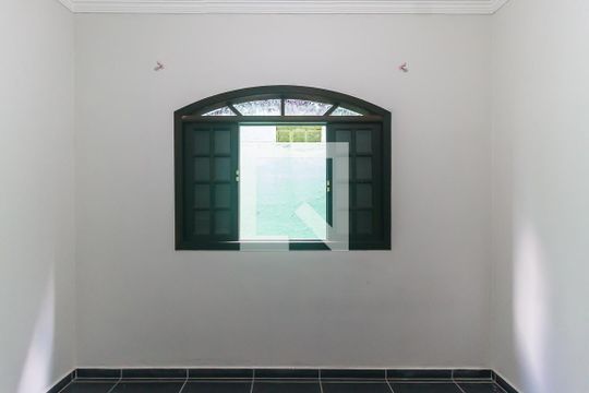 Quarto 2 de casa para alugar com 3 quartos, 94m² em Jardim São Pedro, Mogi das Cruzes