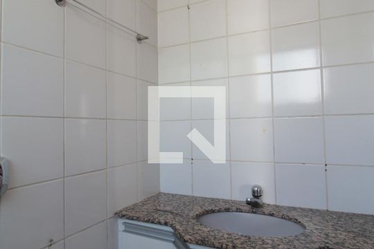 Banheiro da Suite de apartamento à venda com 3 quartos, 63m² em Dona Clara, Belo Horizonte