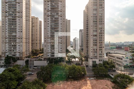Vista da Varanda de apartamento para alugar com 2 quartos, 34m² em Parque Industrial Tomas Edson, São Paulo