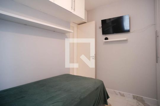 Quarto 1 de apartamento à venda com 2 quartos, 49m² em Jardim Santa Teresinha, São Paulo