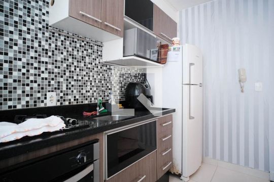 Cozinha de apartamento à venda com 2 quartos, 49m² em Jardim Santa Teresinha, São Paulo