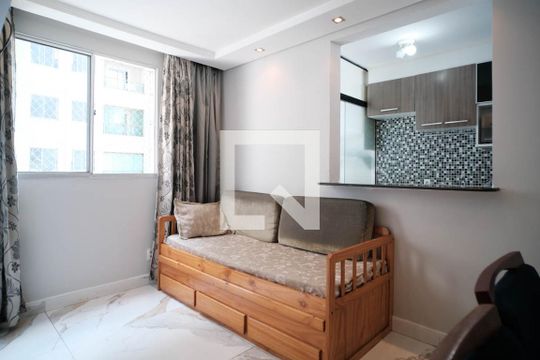 Sala de apartamento à venda com 2 quartos, 49m² em Jardim Santa Teresinha, São Paulo