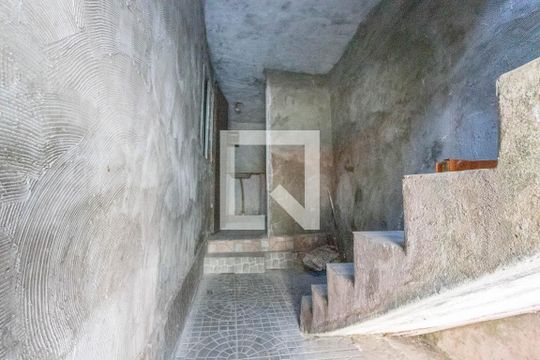Entrada de casa para alugar com 1 quarto, 50m² em Casa Grande, Diadema