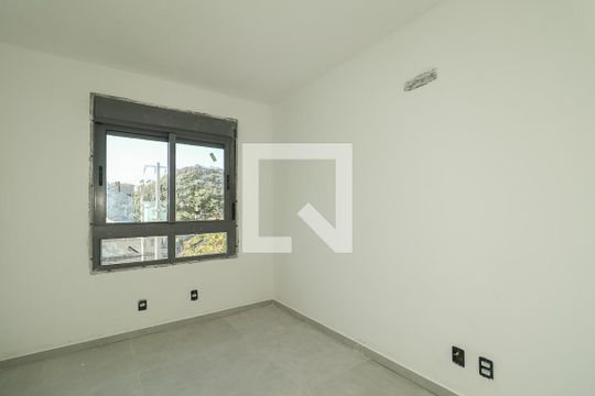 Quarto  de apartamento à venda com 2 quartos, 102m² em Chácara das Pedras, Porto Alegre