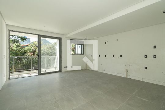 Apartamento à venda com 2 quartos, 102m² em Chácara das Pedras, Porto Alegre