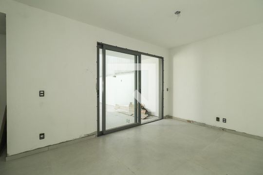 Sala de apartamento à venda com 2 quartos, 146m² em Chácara das Pedras, Porto Alegre